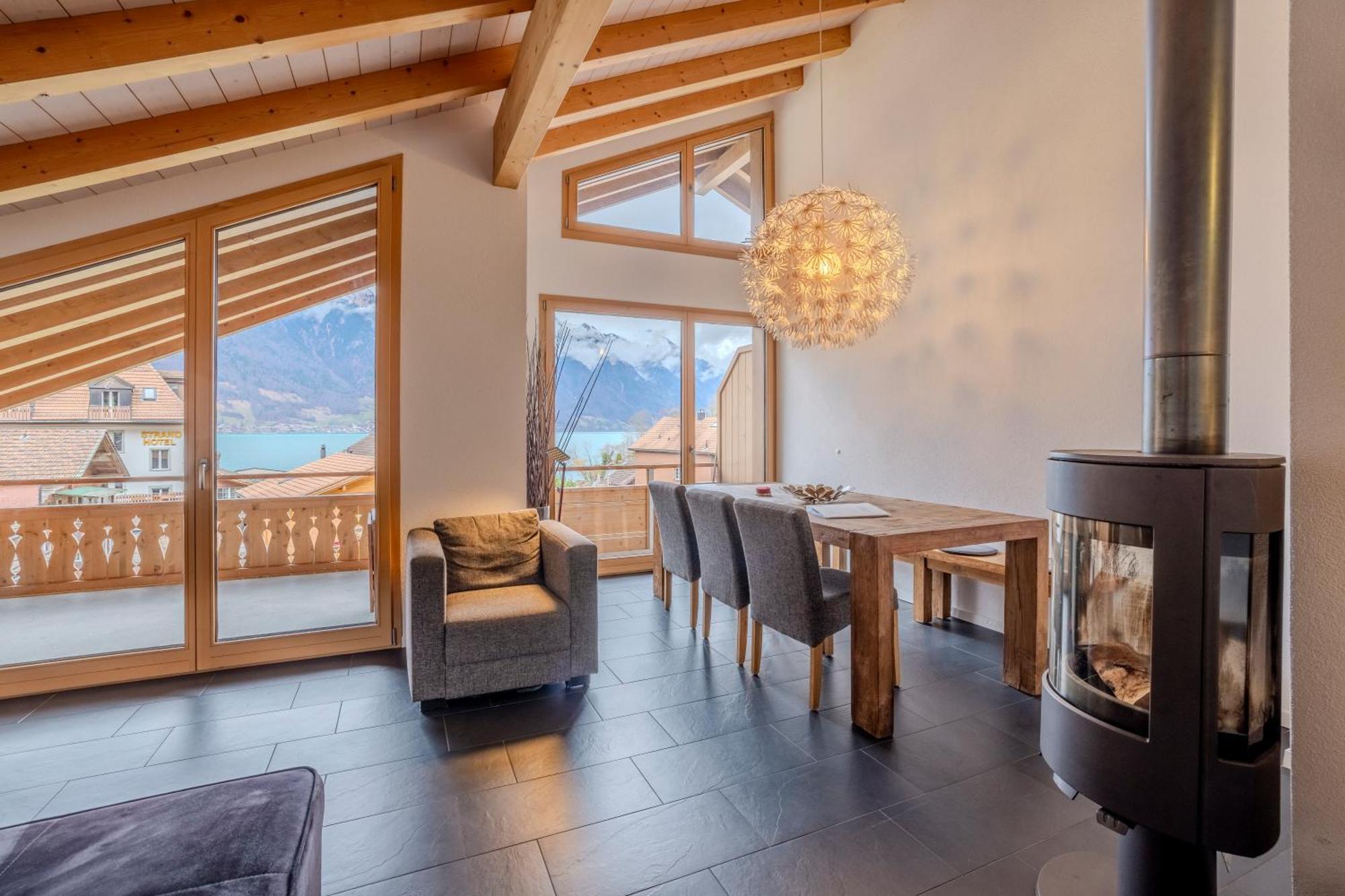 Chalet Apartments Iseltwald Exterior photo