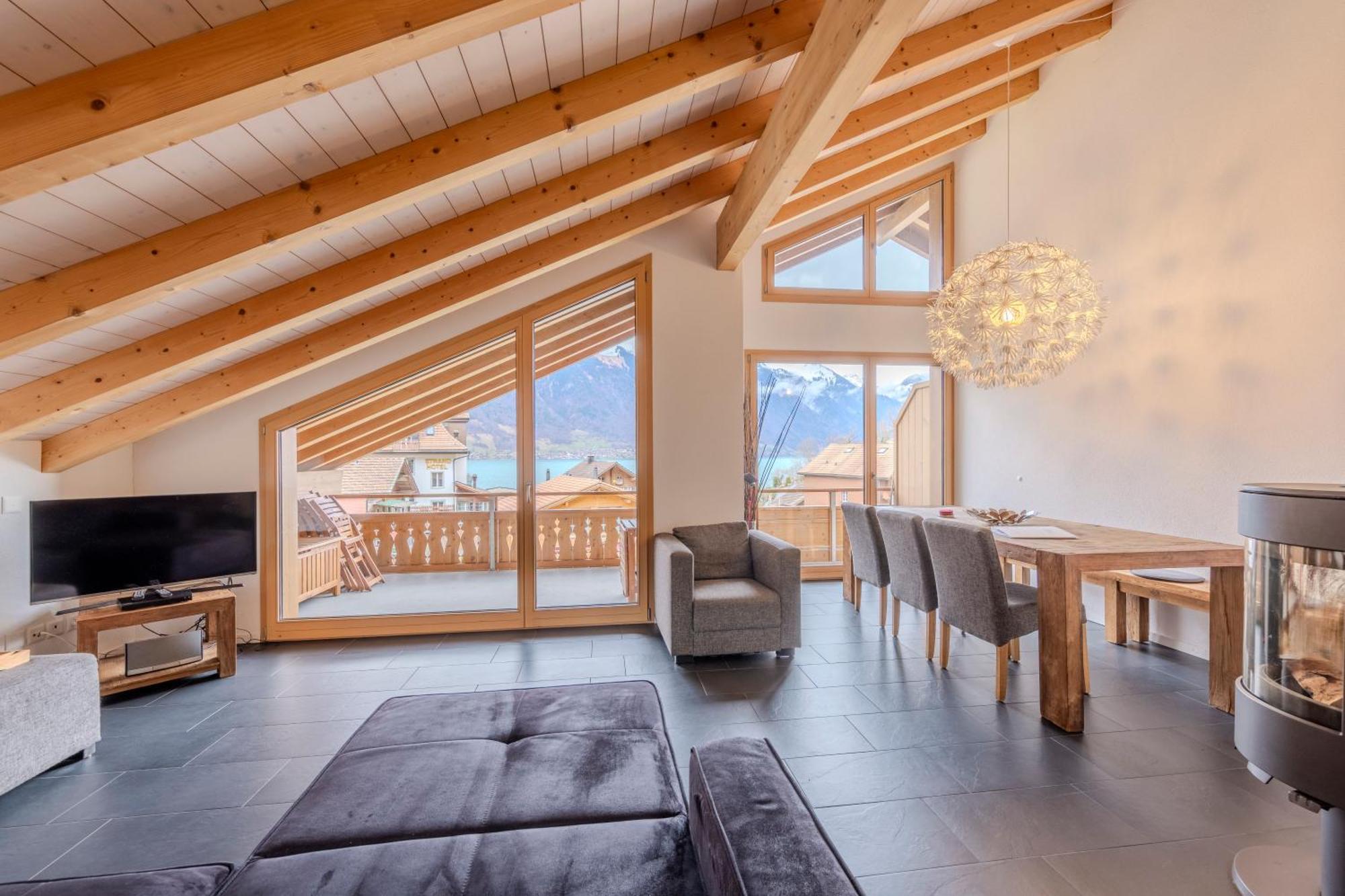 Chalet Apartments Iseltwald Exterior photo