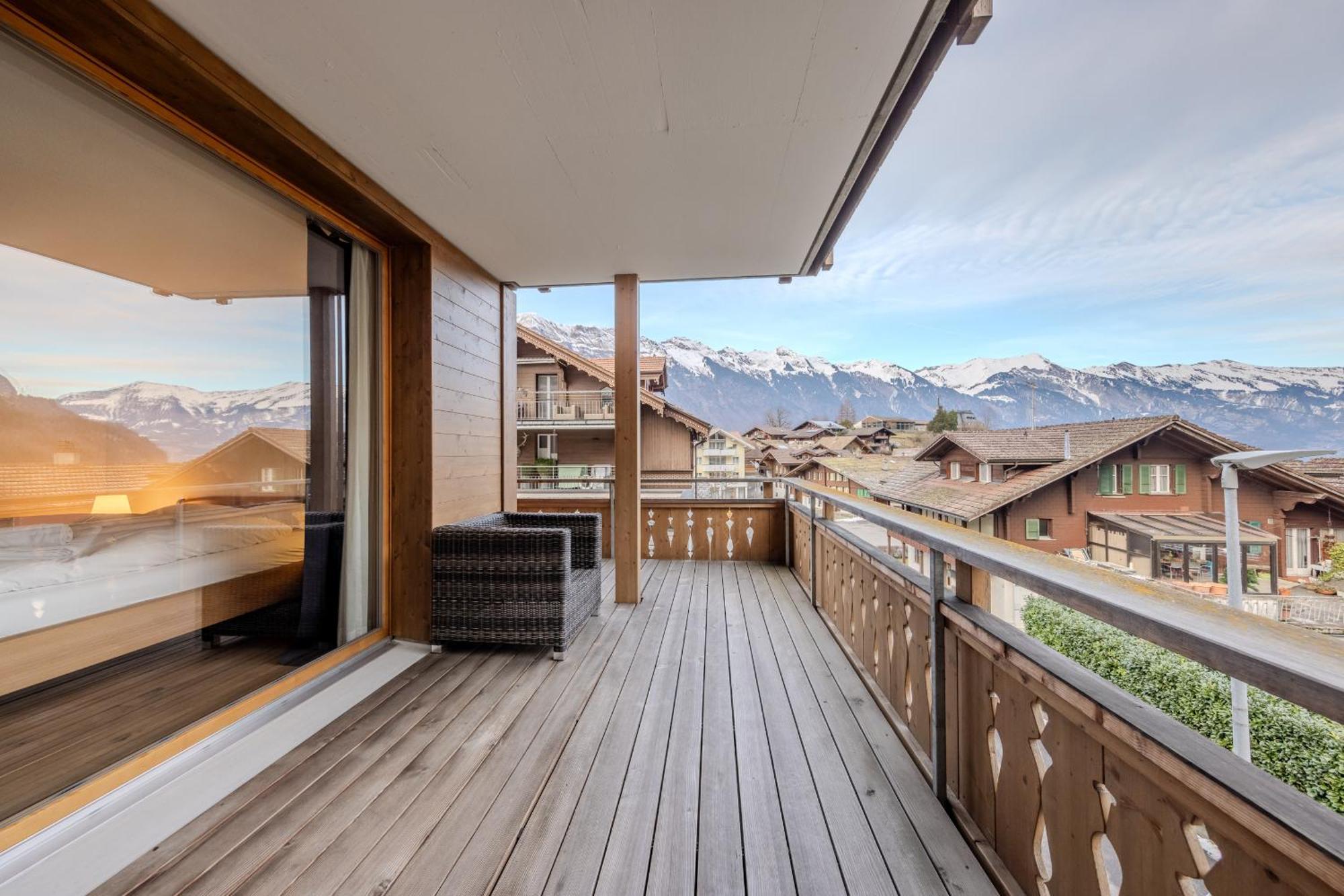 Chalet Apartments Iseltwald Exterior photo